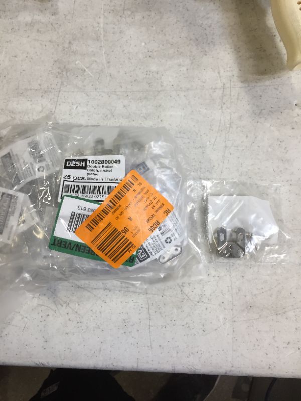 Photo 1 of   bag lot Everbilt Double Roller Catch Zinc Plated 
