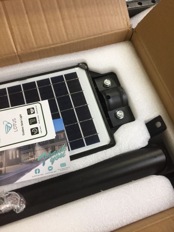 Photo 3 of 300W Solar Street Flood Light Outdoor Lamp, Motion Sensor Dusk to Dawn Monocrystalline Silicon Panel Solar Powered LED Lights with Remote Control for Yard, Parking Lot, Stadium, Garden, Pathway
