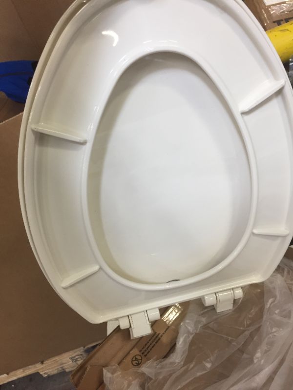 Photo 2 of BEMIS 7300SLEC 346 Toilet Seat will Slow Close and Removes Easy for Cleaning