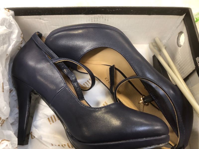 Photo 1 of 7.5 NAVY BLUE HEELS 