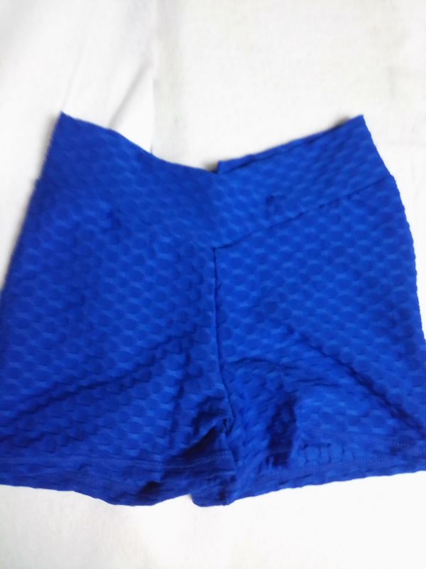 Photo 1 of Women's High Waisted Booty Yoga Shorts Small