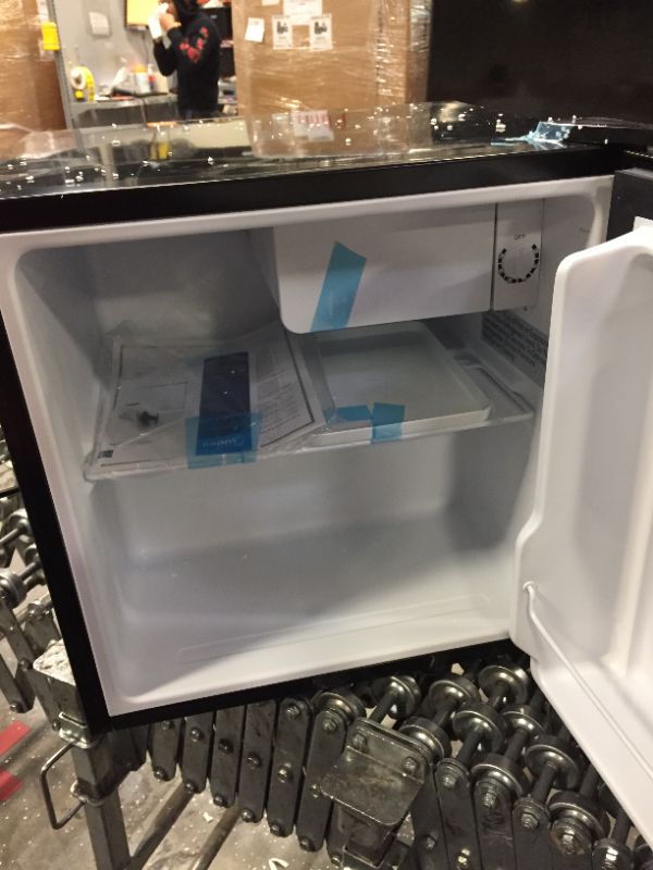 Photo 5 of Midea WHS-65LB1 Compact Single Reversible Door Refrigerator, 1.6 Cubic Feet(0.045 Cubic Meter), Black