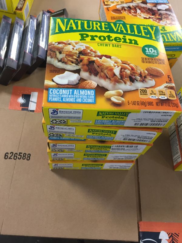 Photo 2 of 5 boxes Nature Valley Protein Chewy Granola Bars, Coconut Almond, Gluten Free, 5 Bars 05/jan/2022
