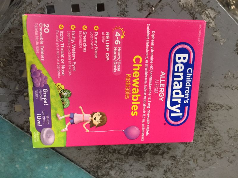 Photo 1 of Children's Benadryl Allergy Relief Chewable Tablets - Diphenhydramine - Grape Flavor - 20ct
