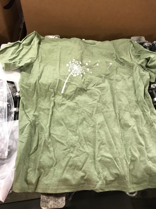 Photo 1 of 2XL DANDELION SHIRT 