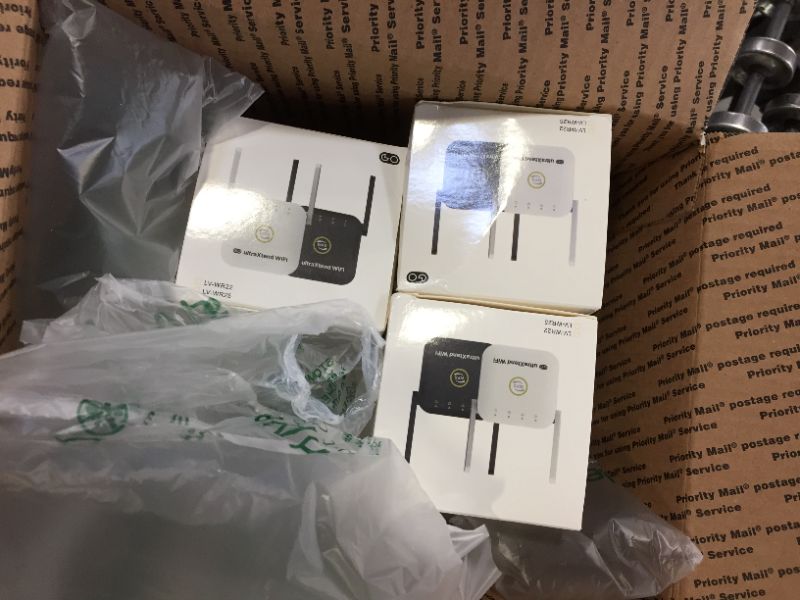 Photo 3 of ULTRAXTEND WIFI 3 PACK 