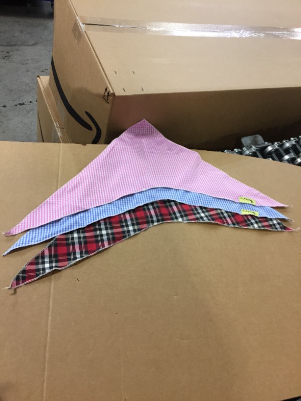 Photo 1 of 3 pre cut bandana 