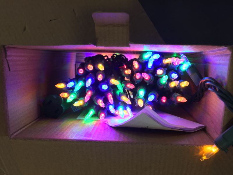 Photo 3 of 28.8 ft. 100-Light Warm White to Multi Color LED Smooth Mini String Lights (2-Function)
