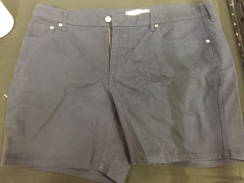 Photo 1 of MENS SIZE 40 NAVY SHORTS