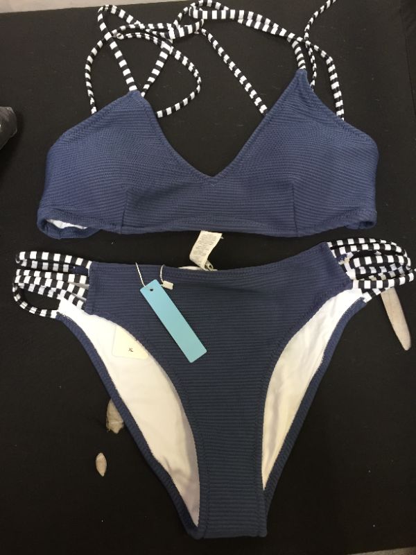 Photo 2 of CUPSHE TWO PIECE SWIMWEAR BIKINI XL