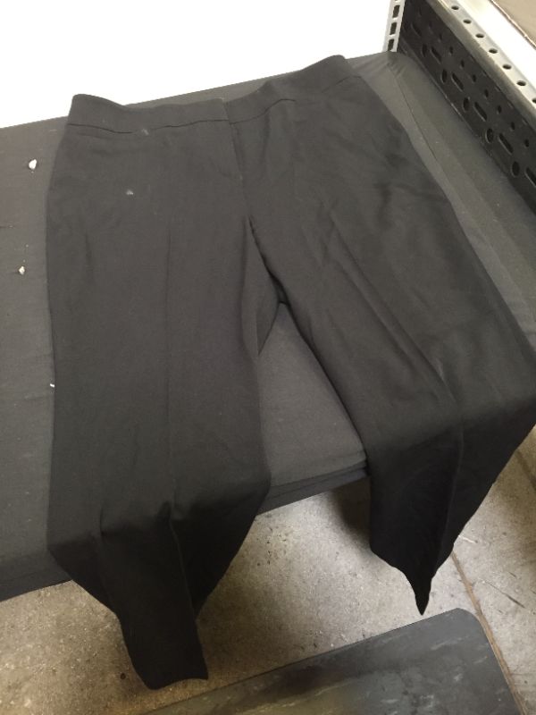 Photo 2 of FIND. WOMEN'S MEDIUM DRESS SLACKS