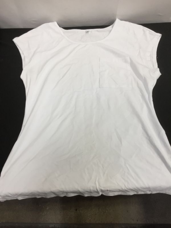 Photo 1 of WOMEN'S MEDIUM SLEEVELESS T SHIRT WITH POCKET