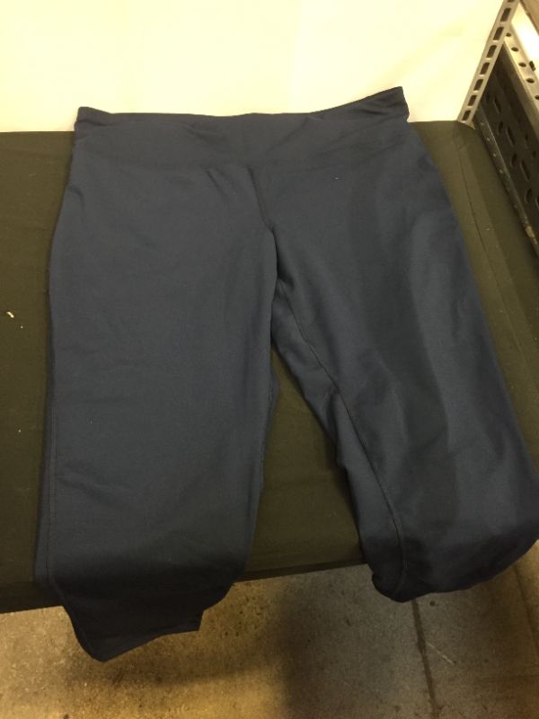 Photo 1 of WOMEN'S XXL CAPRI LEGGINGS NAVY