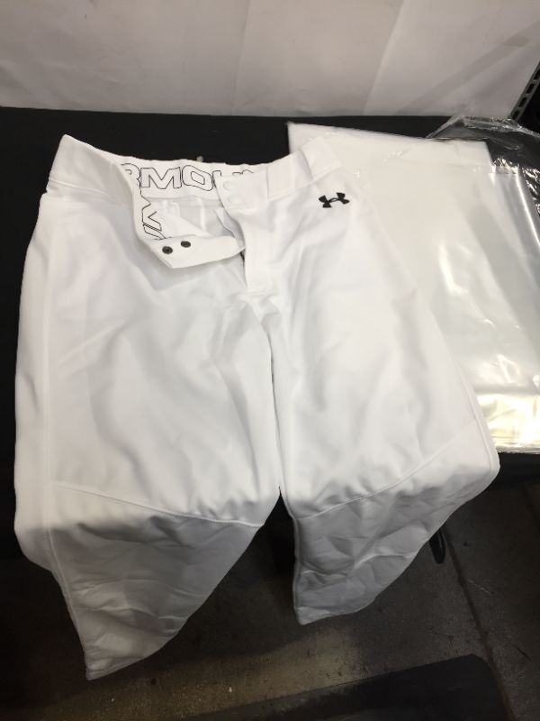 Photo 1 of MEN'S WHITE BASEBALL PANTS SIZE MEDIUM