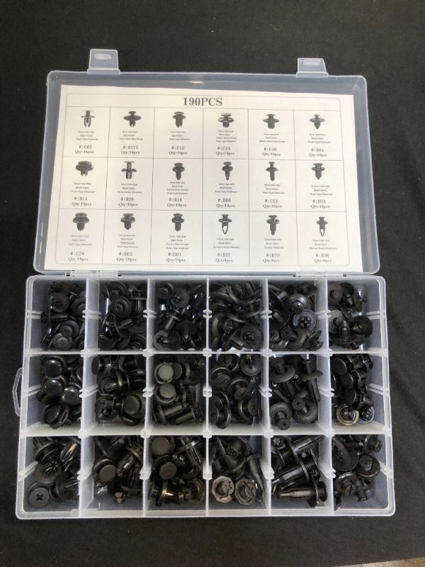 Photo 2 of 190 pcs screws 