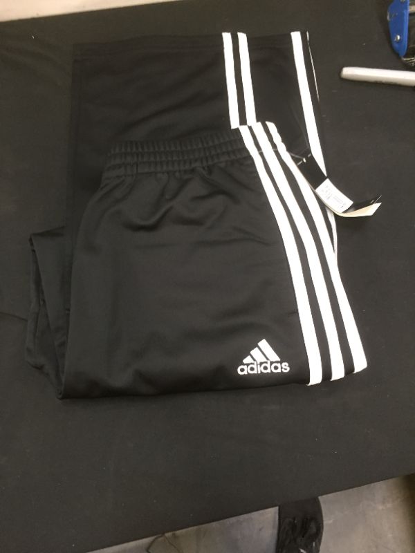 Photo 2 of adidas Boys' Fleece Jogger Pant
xly