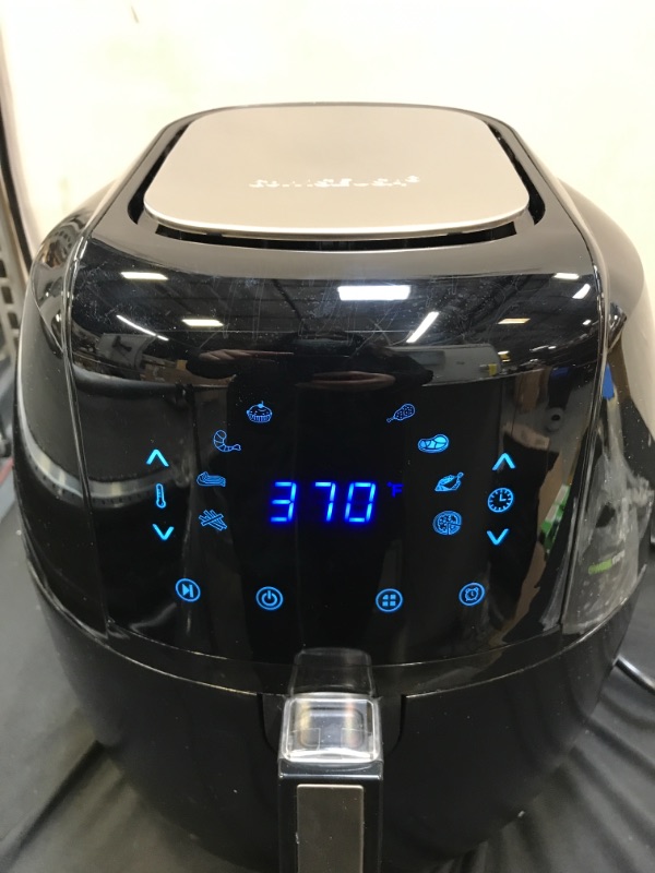 Photo 2 of 8-in-1 5.8 Qt. Black Electric Air Fryer with Recipe Book