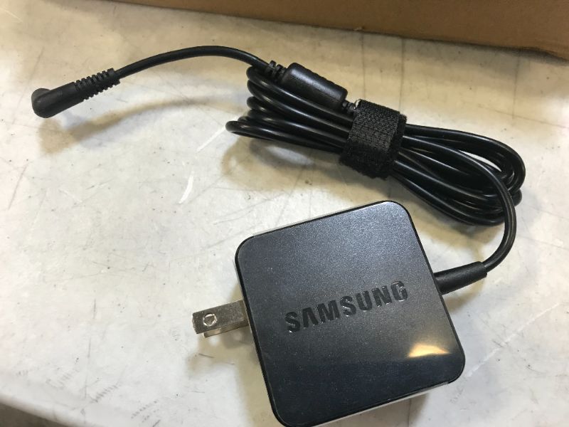 Photo 1 of samsung charging cord for smasung device 