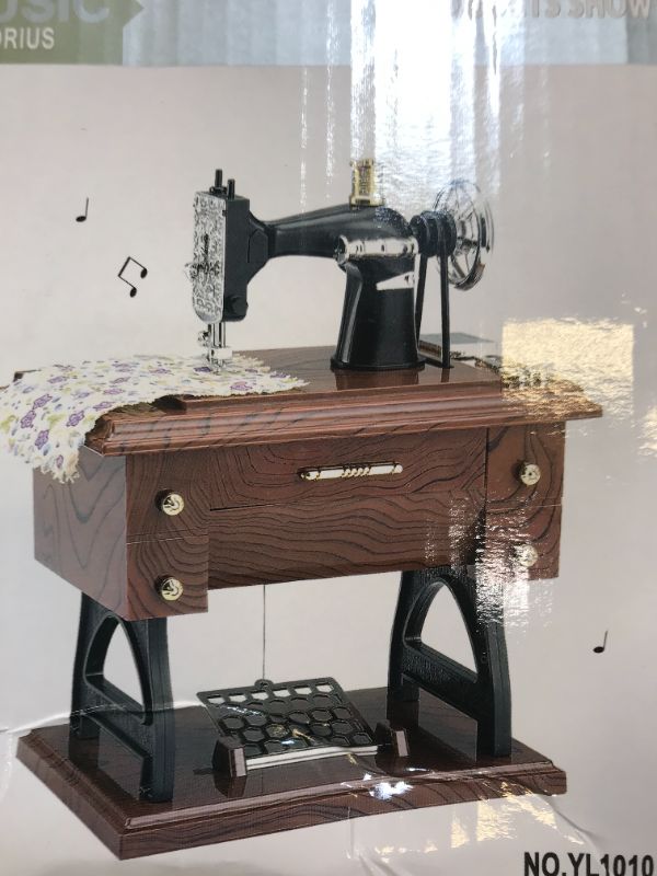 Photo 5 of OUNONA Vintage Sewing Music Box Musical Toy Sewing Machine Music Sartorius Model Play Creative Gift
