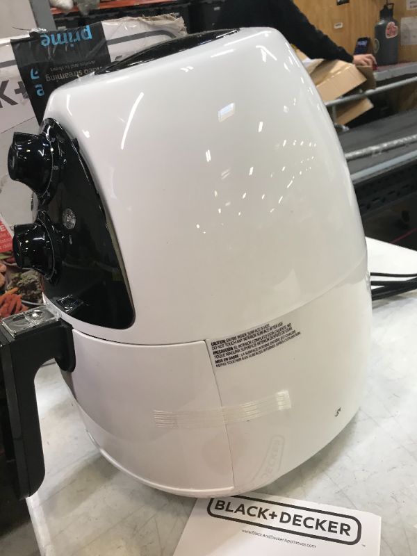 Photo 2 of BLACK+DECKER Purify 2-Liter Air Fryer, White/Black, HF100WD
