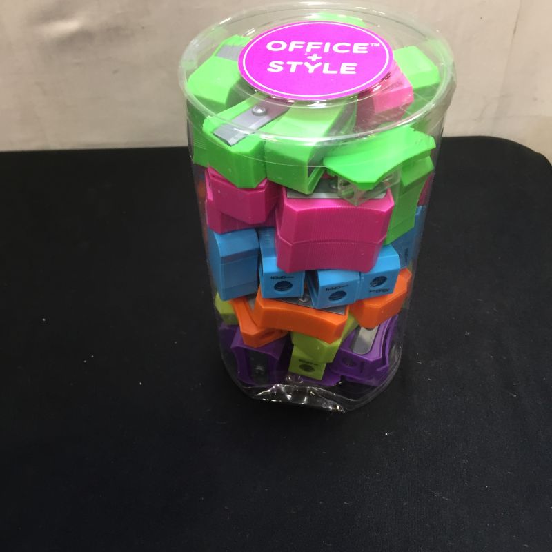 Photo 2 of 48 pcs office plastic pencil sharpeners 