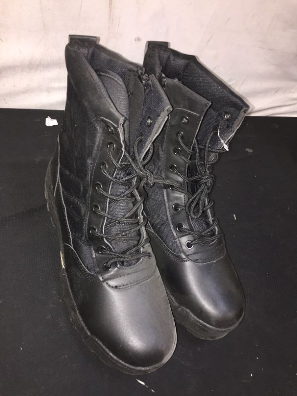 Photo 1 of boots unknown size 11.5