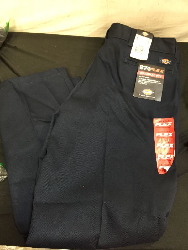 Photo 1 of dickies jeans navy blue size in second picture 