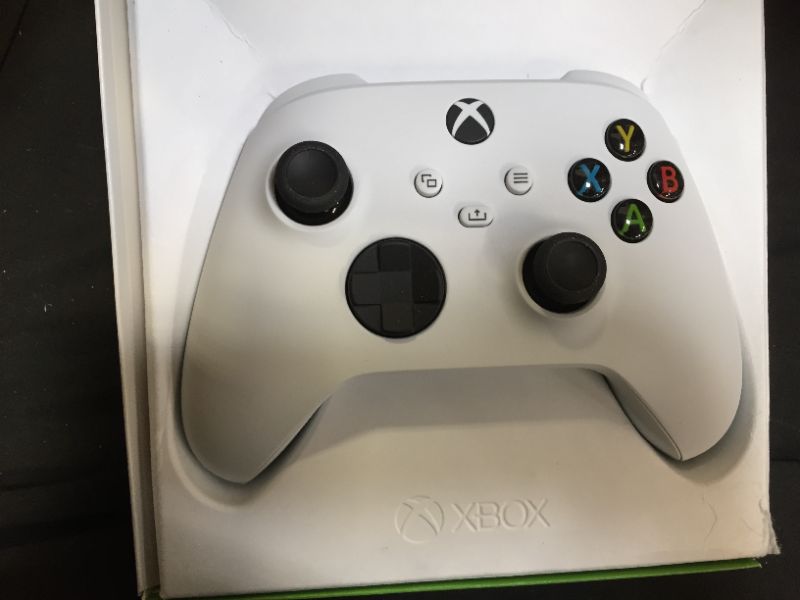 Photo 2 of Xbox Wireless Controller - Robot White
