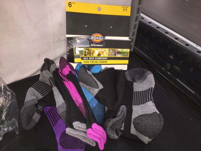 Photo 1 of Dickies womens Dritech Advanced Moisture Wicking Crew Sock (6 Pairs) size 6-9
