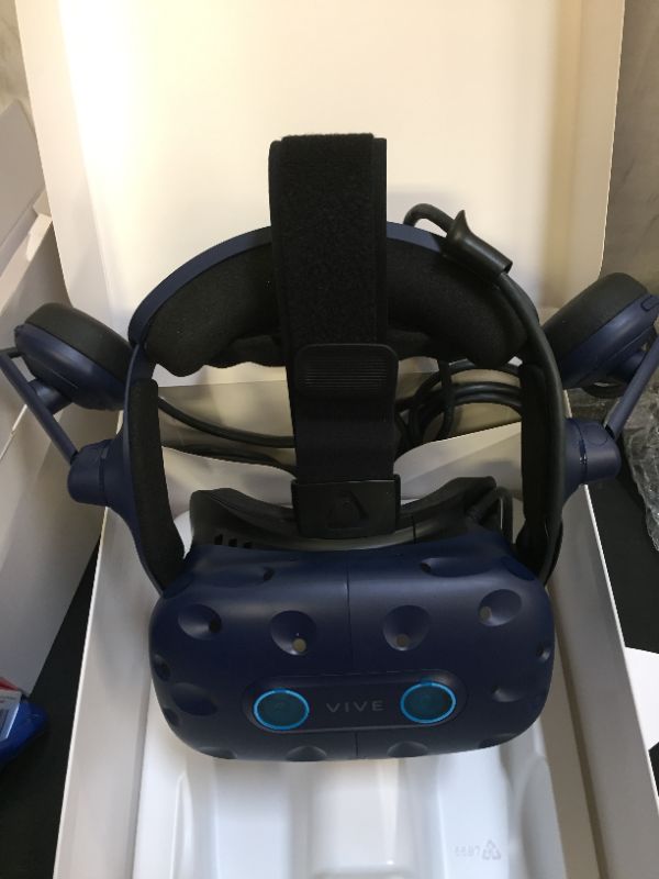 Photo 6 of HTC Vive Pro Eye Virtual Reality Headset Only
