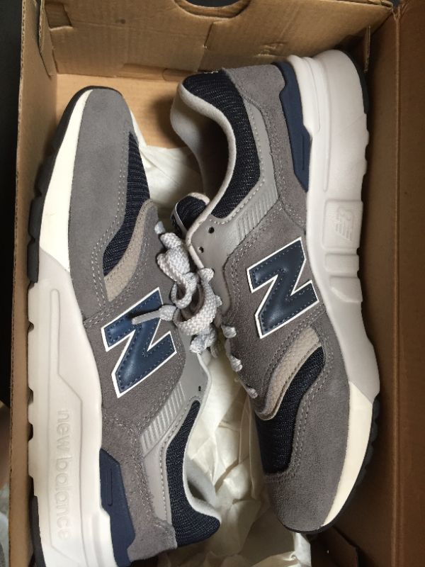 Photo 1 of New Balance Mens 997h V1 Sneaker, 6 US
