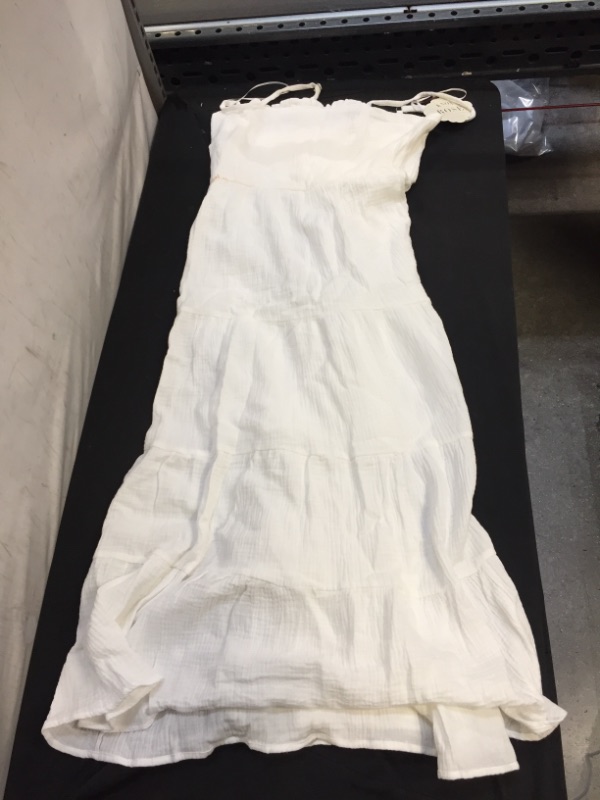 Photo 5 of Miscellaneous Clothing--USED--WHITE DRESS HAVE MAKEUP STAIN 