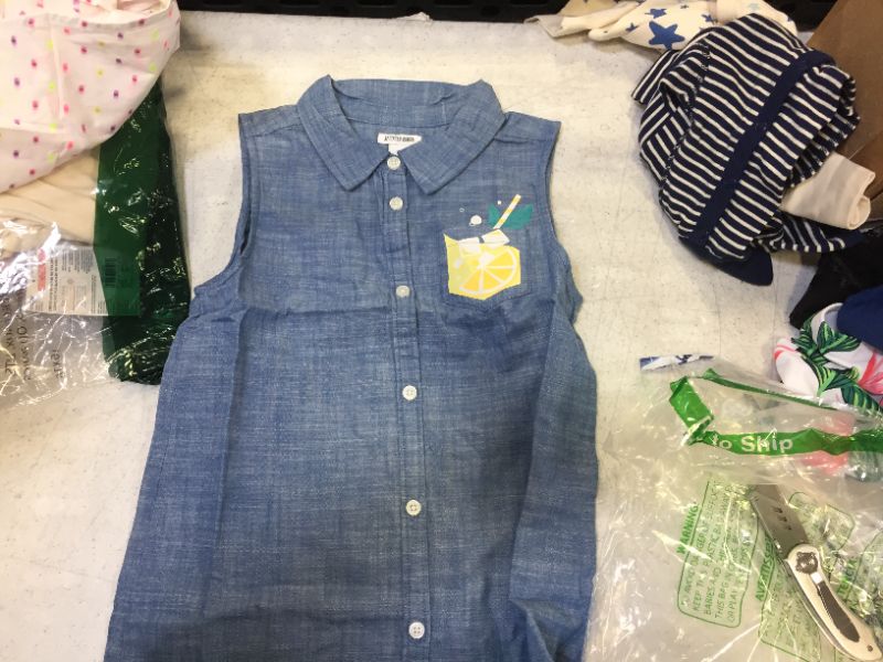 Photo 3 of Assorted baby/ kids clothes (various sizes) 