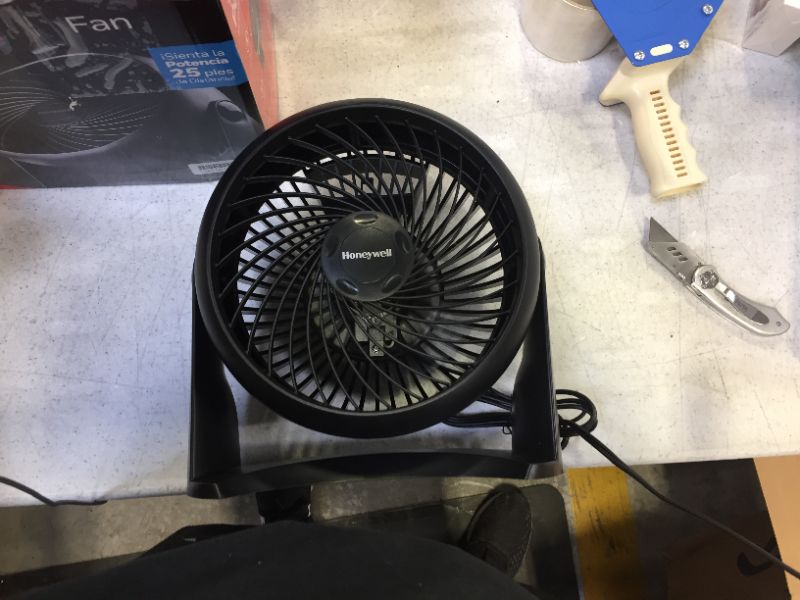Photo 3 of Honeywell HT-900 TurboForce Air Circulator Fan Black, Small
