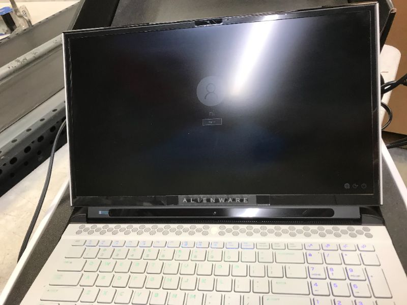 Photo 3 of ALIENWARE AREA-51M R2 GAMING LAPTOP 3.79 Ghz  i7-10700K

 