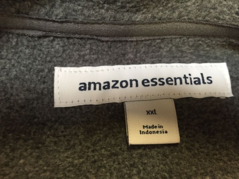 Photo 3 of Amazon Essentials Women's Classic Fit Long-Sleeve Full-Zip Polar Soft Fleece Jacket size extra extra large 