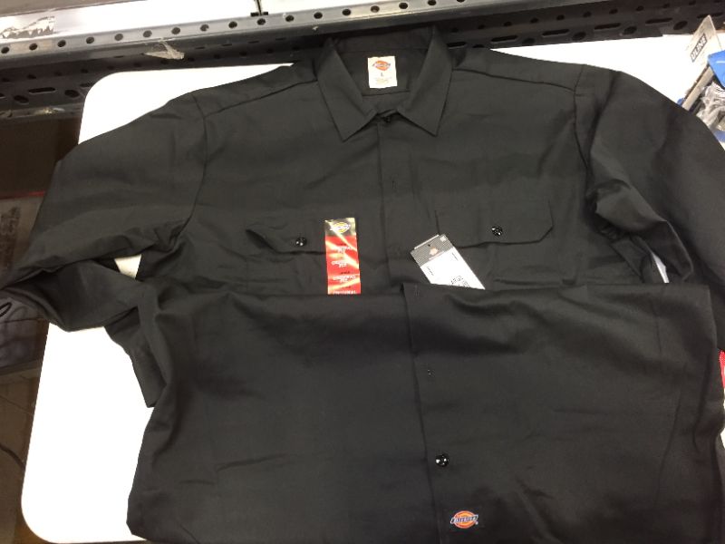 Photo 2 of Dickies Men's Long-Sleeve Work Shirt color black size large 
