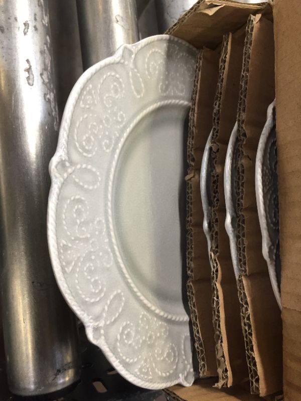 Photo 3 of Abby 16-Piece Stoneware Dinnerware Set (Service for 4)