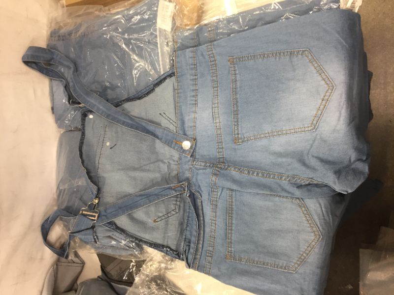 Photo 1 of 4 Overalls Jeans Pack comes with varying sizes