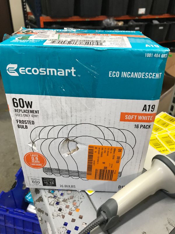 Photo 1 of Ecosmart 12pk lightbulbs 60w