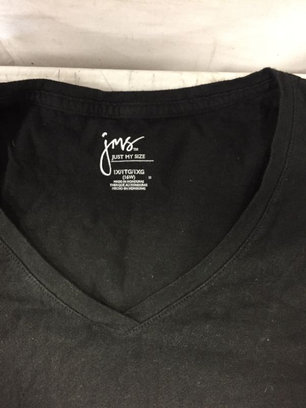 Photo 4 of 2 PCK BLACK WOMENS SHIRTS HANES SIZE XL AND JMS XL