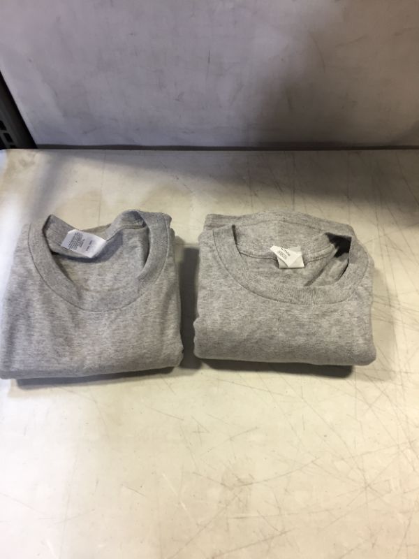Photo 2 of HANES LONG SLEEVE SHIRTS LIUGHT GRAY -- 2 PCK
SIZE XL