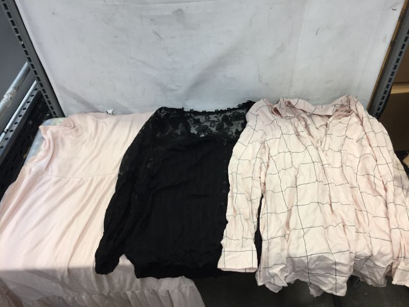 Photo 1 of 3 pack - Womens XL Assorted pink, black, SOLD AS IS