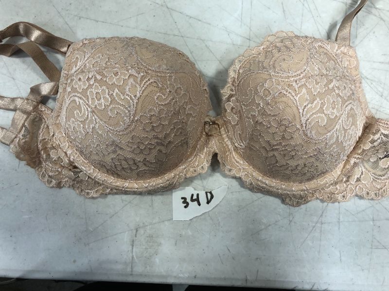 Photo 2 of 2 PK bras ( 36 and 34D)