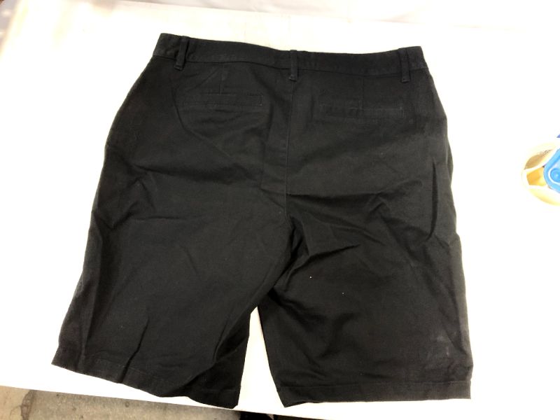 Photo 2 of Amazon Essentials chino shorts sz 10 