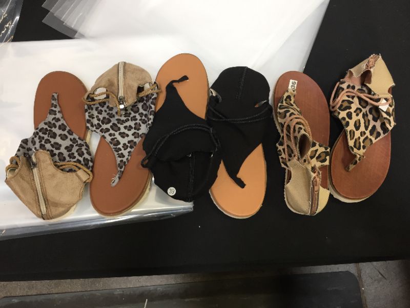 Photo 1 of 3pck Size 7 US - Women's Assorted Sandals