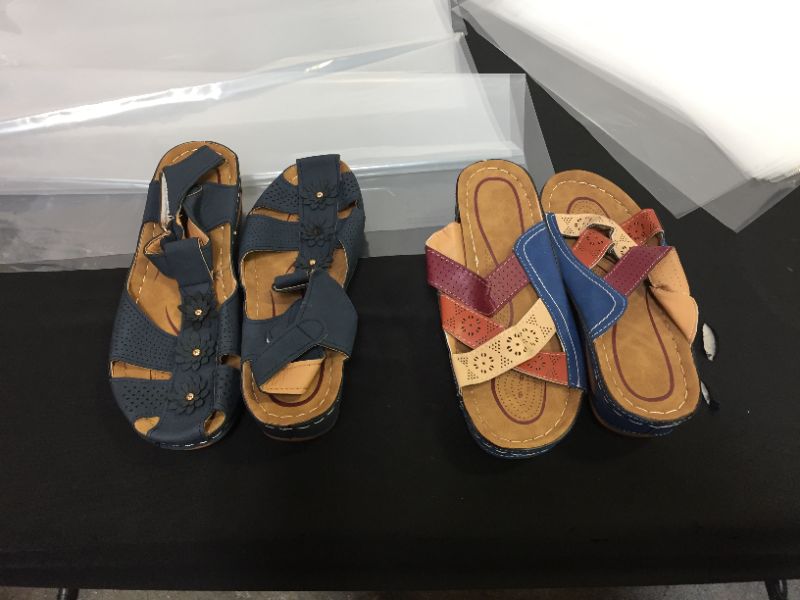 Photo 1 of 2pck Size 7 US - Women's Sandals Navy Blue & Tan/Orange/Blue