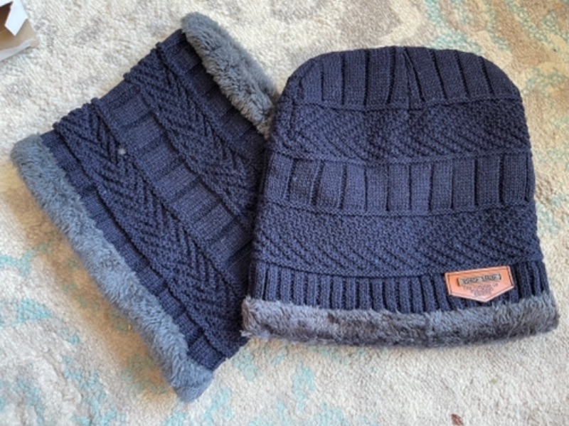 Photo 1 of Winter Benie and Neck warmer Size Medium Navy Blie 