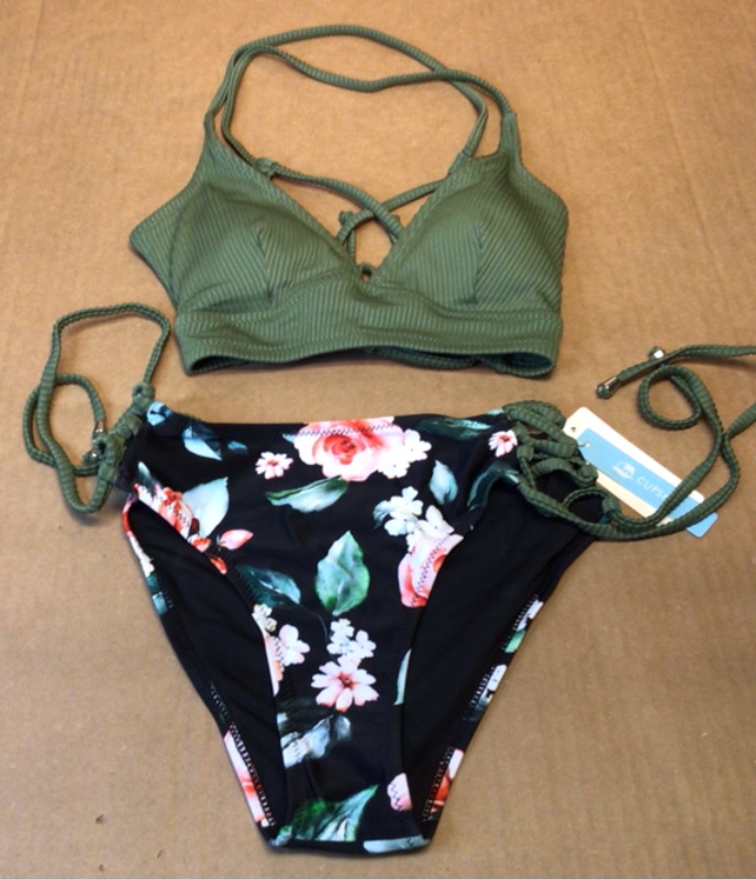 Photo 1 of Women's Two Piece Swimsuit Bikini by CupShe- Green Ribbed Top with Black Floral Bottom- Size Small