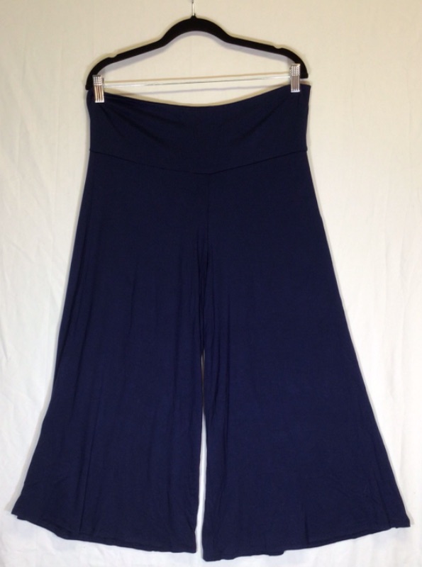 Photo 3 of Made By Johnny Women's High Elastic Waistband Wide Leg Palazzo Culotte Gaucho Capri Pants-Navy Blue- Size 2XLarge